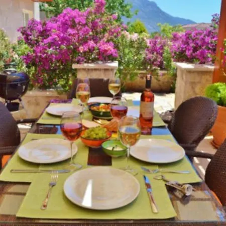 Kalu Villa *